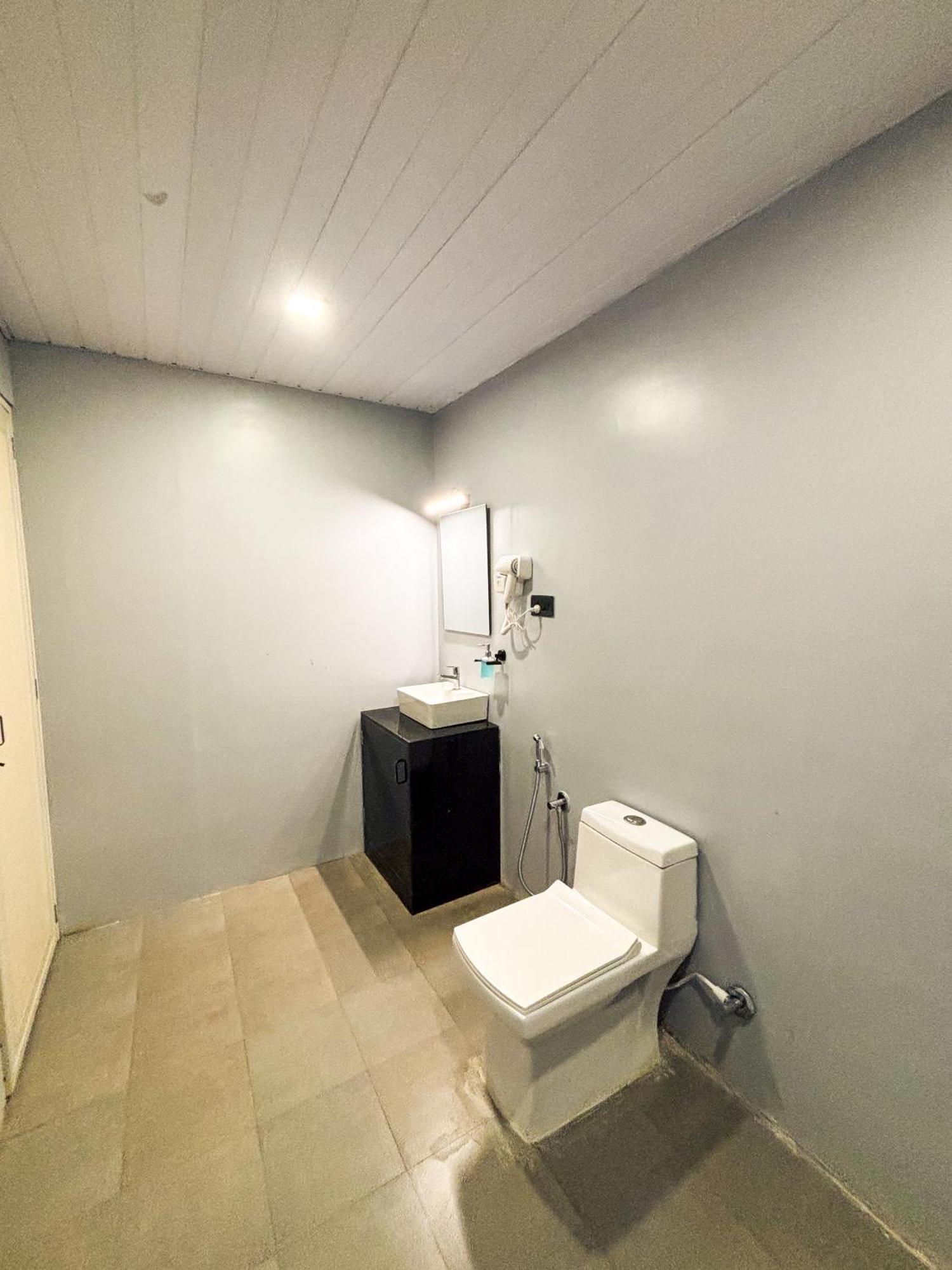 Traverse Luxe Hostel ปาโลเลม ภายนอก รูปภาพ