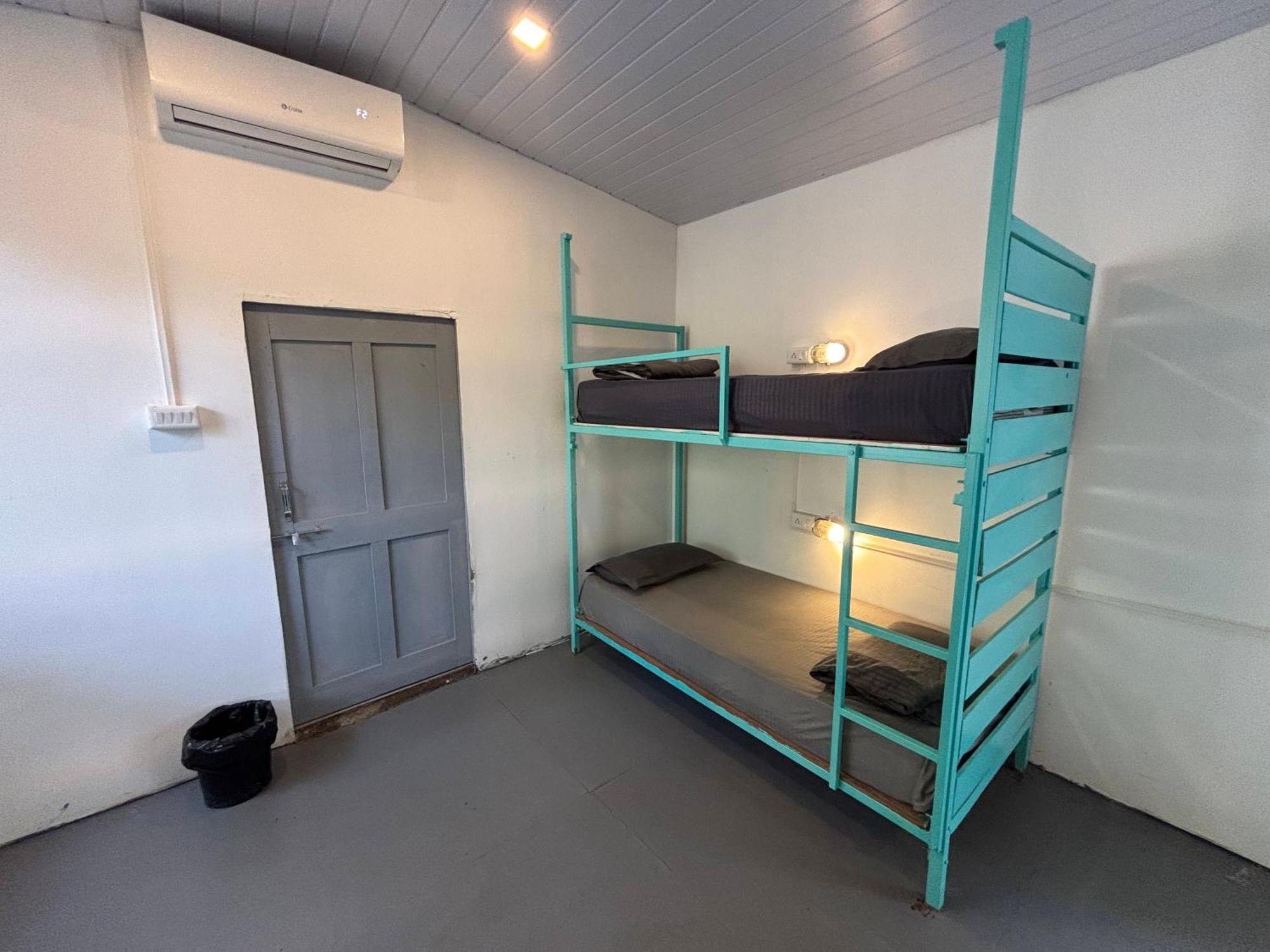 Traverse Luxe Hostel ปาโลเลม ภายนอก รูปภาพ